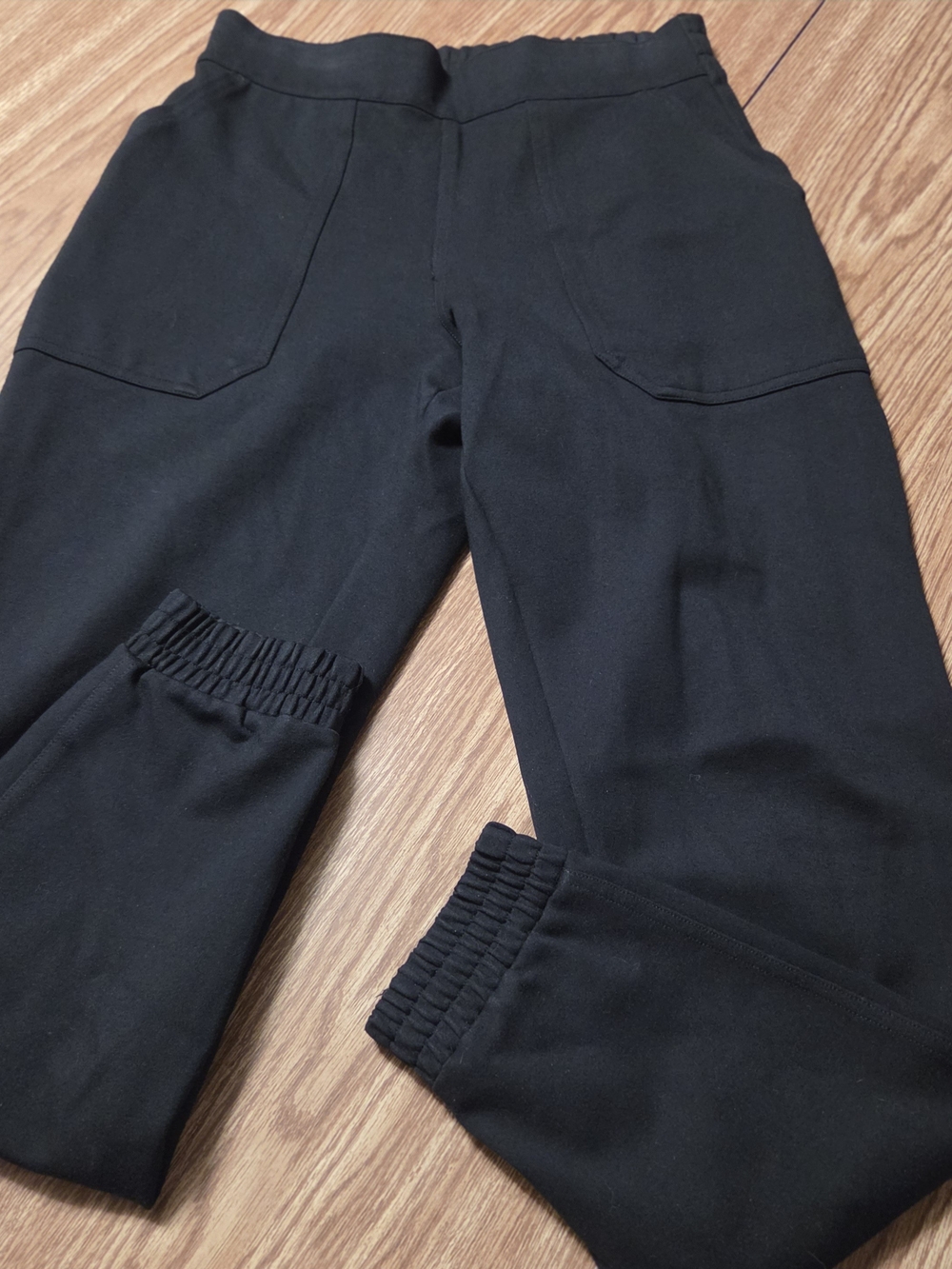 SPANX Black Women's Jogger Pants with Elastic Cuffs